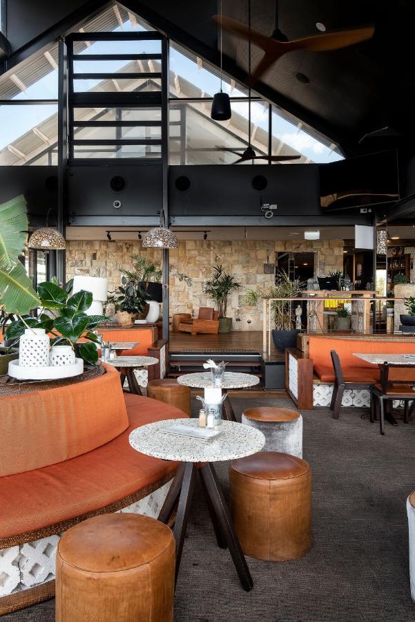 Caves Coastal Bar & Bungalows Caves Beach Exteriör bild