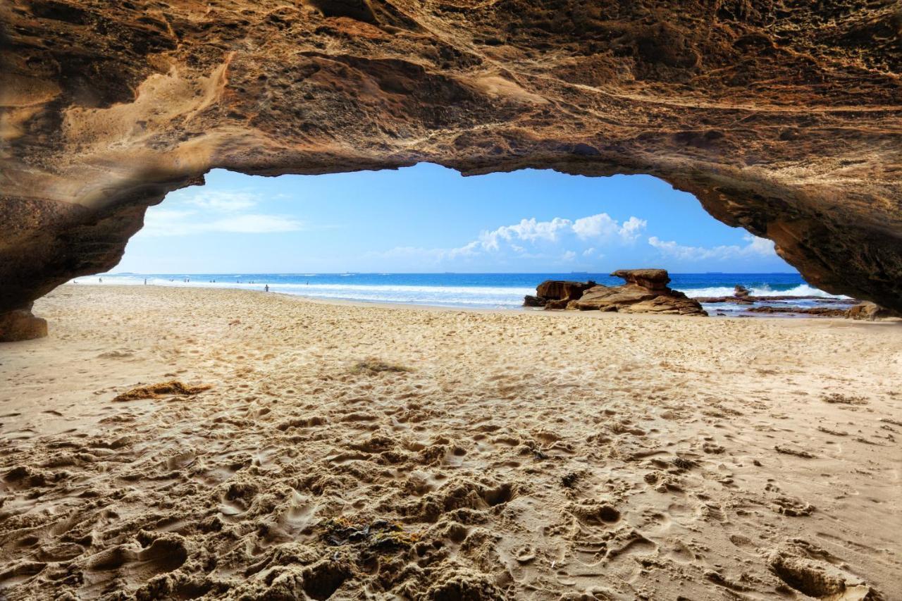 Caves Coastal Bar & Bungalows Caves Beach Exteriör bild
